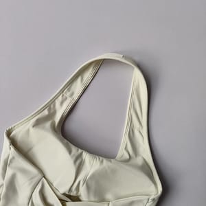 Halter Neck Sports Bra with Padded Support and Stylish Back Halter Neck Sports Bra with Padded Support and Stylish Back