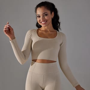 Breathable Long Sleeve Crop Shirt for Yoga and Fitness Training