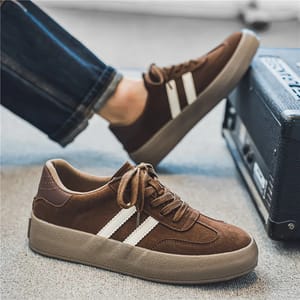 Men’s Faux Suede Low-Top Skate Sneakers with Vulcanized Sole