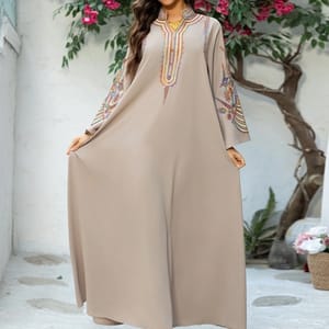 Elegant Floral Embroidered Guipure Jalabiya with Long Sleeves