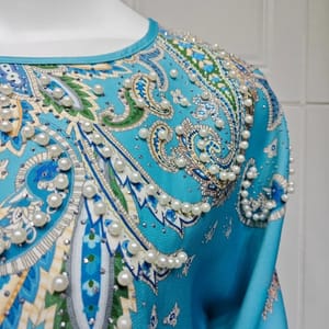 Elegant Floral Beaded Round-Neck Kaftan with Long Sleeves