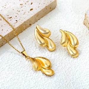 Elegant Teardrop Necklace and Earrings Set for Women Luxukisskids - Women's Sets 3