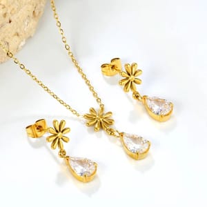 Shiny Waterdrop Zirconia Necklace and Earrings Jewelry Set