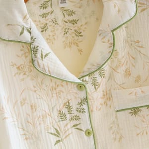 Breathable Cotton Three-Piece Home Set with Floral Design