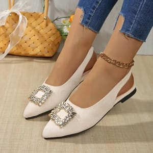Elegant Flat Sandals with Crystal Buckle for Daily Wear Elegant Flat Sandals with Crystal Buckle for Daily Wear