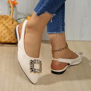 Elegant Flat Sandals with Crystal Buckle for Daily Wear Elegant Flat Sandals with Crystal Buckle for Daily Wear