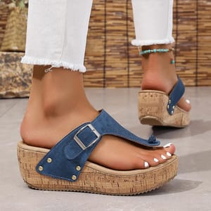Vintage Rivet Clip Toe Wedge Sandals with Platform Sole Vintage Rivet Clip Toe Wedge Sandals with Platform Sole