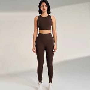 Seamless Breathable Yoga Set with Tank Top and Leggings
