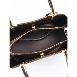 Luxury Leather Handbag for Women with Elegant Multi-Layer Design Luxury Leather Handbag for Women with Elegant Multi-Layer Design