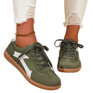 Women's Contrast Color Flat Sneakers with Soft Sole and Comfort Fit