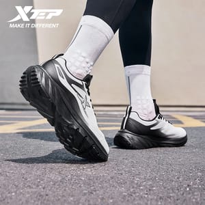 Lightweight Breathable Running Shoes for Men with Superior Cushioning