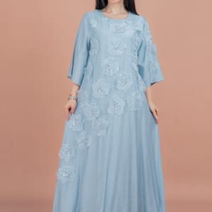 Graceful Floral Embroidered Jalabiya for Timeless Elegance