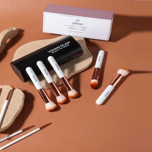 Young Glam 14-Piece Daily Essential Makeup Brush Set with Travel Case Young Glam 14-Piece Daily Essential Makeup Brush Set with Travel Case
