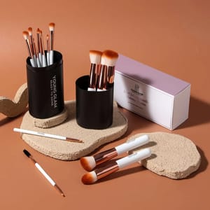 Young Glam 14-Piece Daily Essential Makeup Brush Set with Travel Case Young Glam 14-Piece Daily Essential Makeup Brush Set with Travel Case