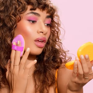 Real Techniques Miracle 2-In-1 Powder Puff with Travel Case