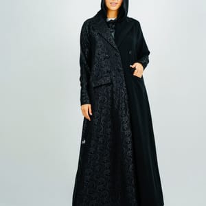 Luxurious Blazer Abaya With A Beautiful Half-Dantil Cut, With Dantil Buttons