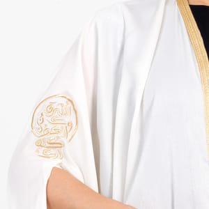 Off White Bisht With Embroidery Sleeves Rosette Abaya - Women's Abayas 2