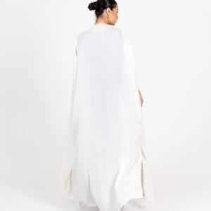 Off White Bisht With Embroidery Sleeves Rosette Abaya - Women's Abayas 3