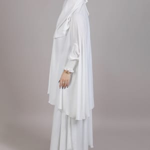 White Harir Maqsood Abaya