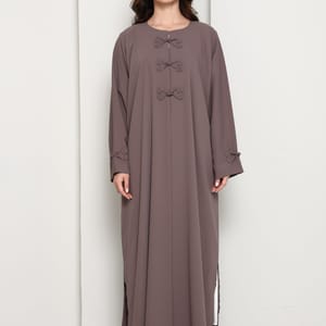 Mocha Brown Closed Abaya with Tonal Loop Fastenings