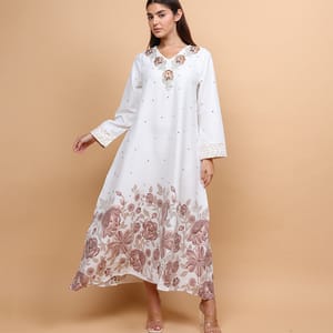Ikkxa Floral Crystal Pieces Classic Jalabiya