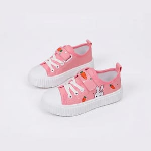 Girls Comfortable Printed Low Top Casual Sneakers