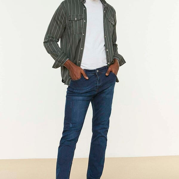 Distressed Skinny Fit Jeans