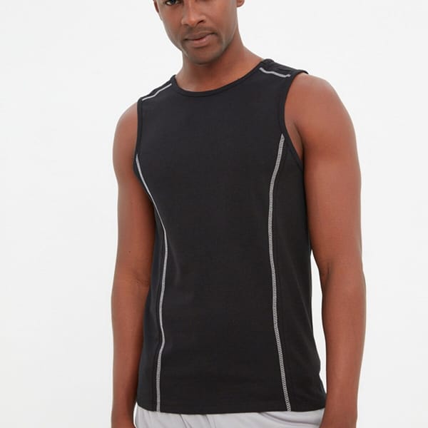 Men's Slim Fit Crew Neck Stitched Detailed Athlete