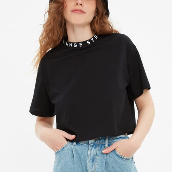Black Crew Neck Graphic Women's T-Shirt