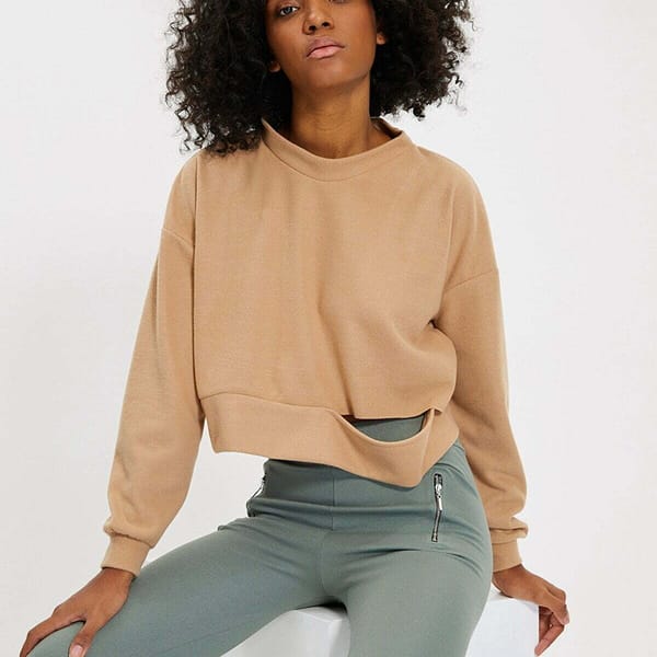 Crop Cut Detail Fabric Knitted Sweatshirt
