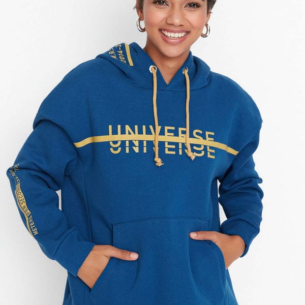 Graphic Knitted Oversized Fleece Women's Hoodie