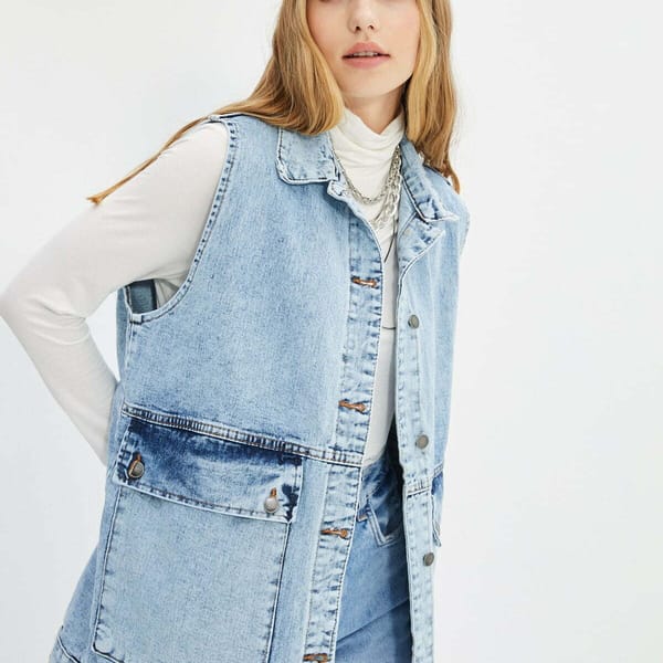 Sleeveless Pocket Detail Denim Women's Jacket