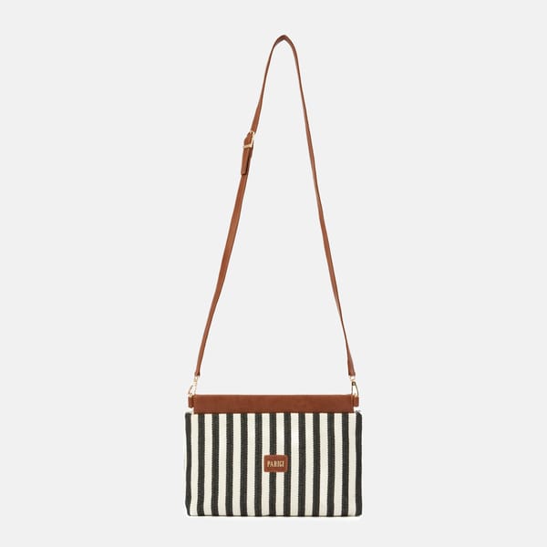 Stylish Canvas Shoulder Bag with Spacious Single Compartment Design