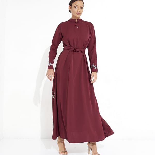 Maroone 1989 - Elegant Close Dress With Stitching Design