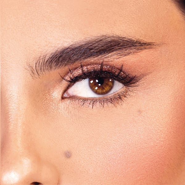 Glance - Women's Eyes