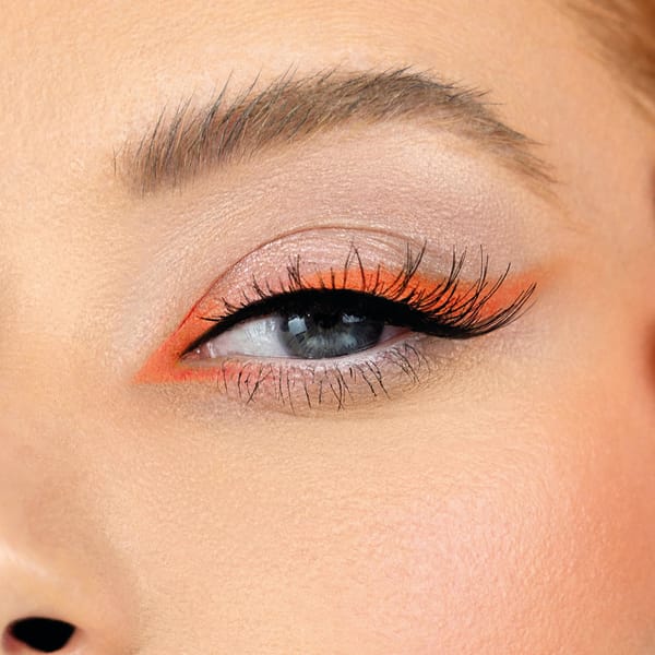 Glance - Women's Eyes