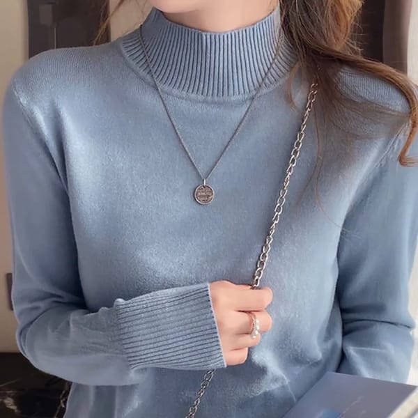 Cozy Turtleneck Pullover Sweater for Autumn and Winter