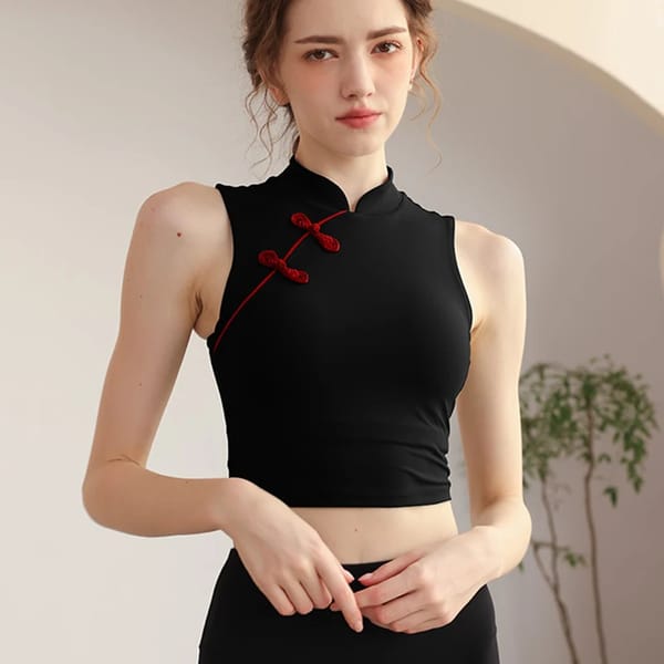 Breathable Nylon Sports Bra for Yoga and Gym Workouts