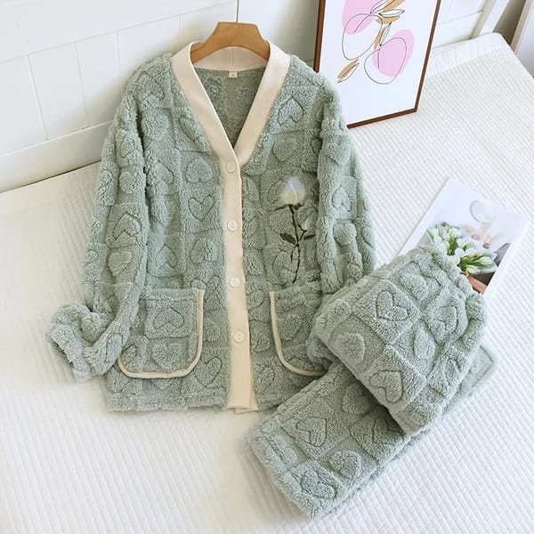 Winter Pajama Set with Long Sleeves and Full-Length Pants