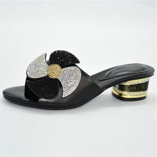 Elegant Floral Mid-Heel Sandals with Metal Decoration Design