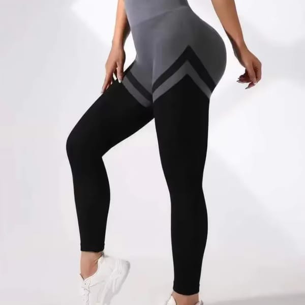 High Waist Striped Seamless Leggings for Yoga and Fitness