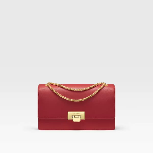Elegant Minimalist Shoulder Bag with Chain Accent for Women