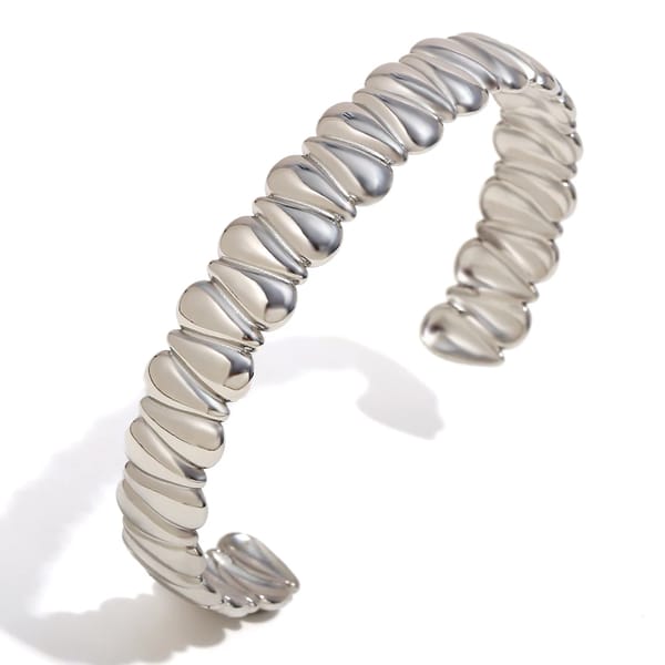 Elegant Smooth Teardrop Cuff Bracelet in 18K Gold Plating