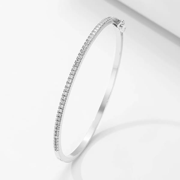 Elegant Micro-Inlaid Cubic Zirconia Bangle for Women’s Fashion