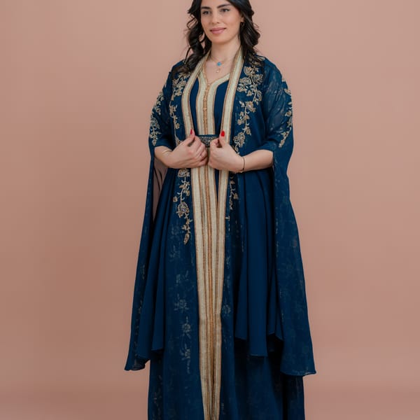 Flowing 2-Piece Kaftan with Belt